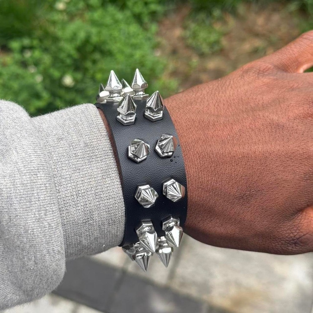 Mens Black Leather Spiked Cuff Bracelet Silver Punk Streetwear 8.5 Inch
